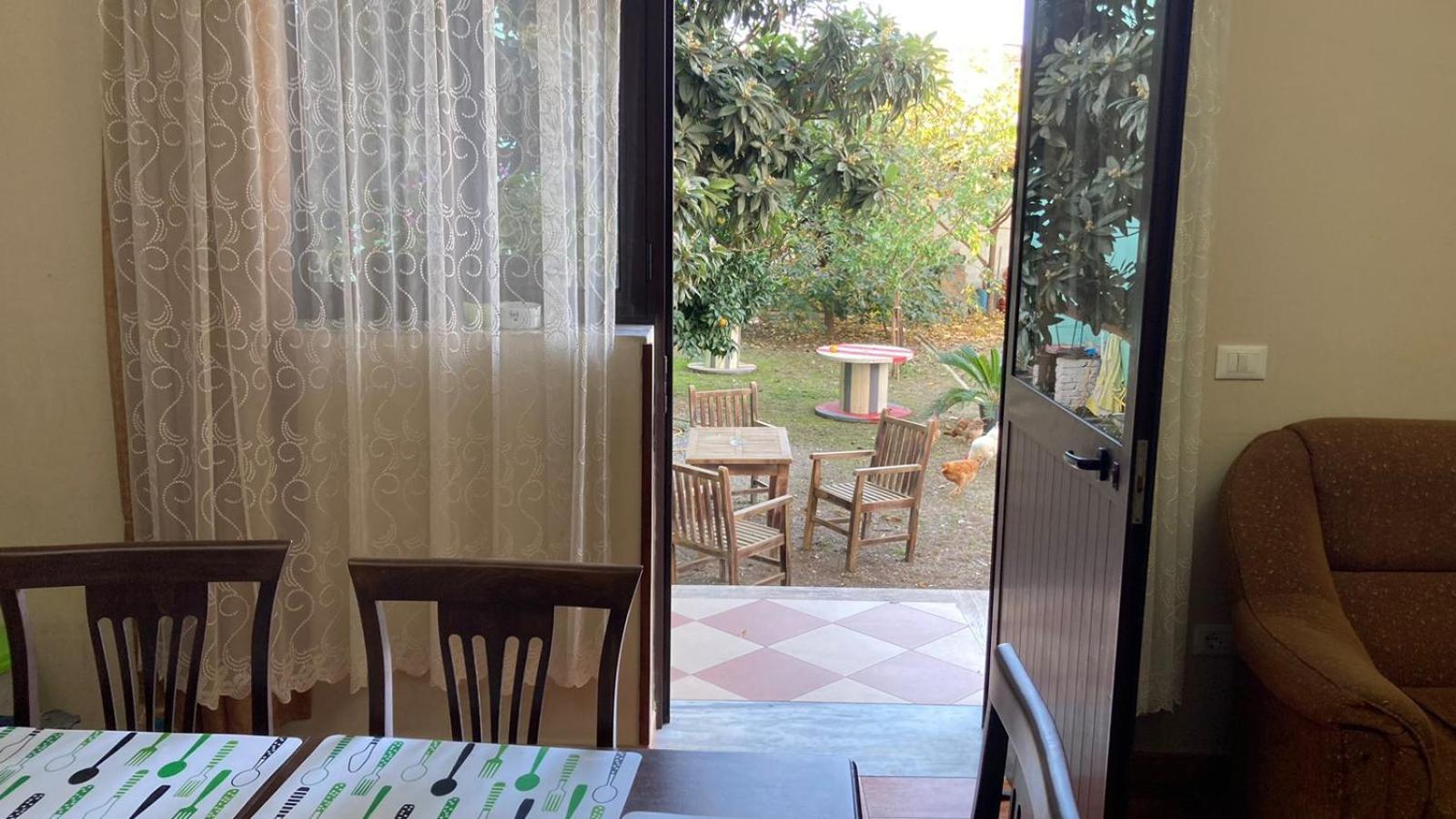 Blissful Hostel Шкодер Екстер'єр фото