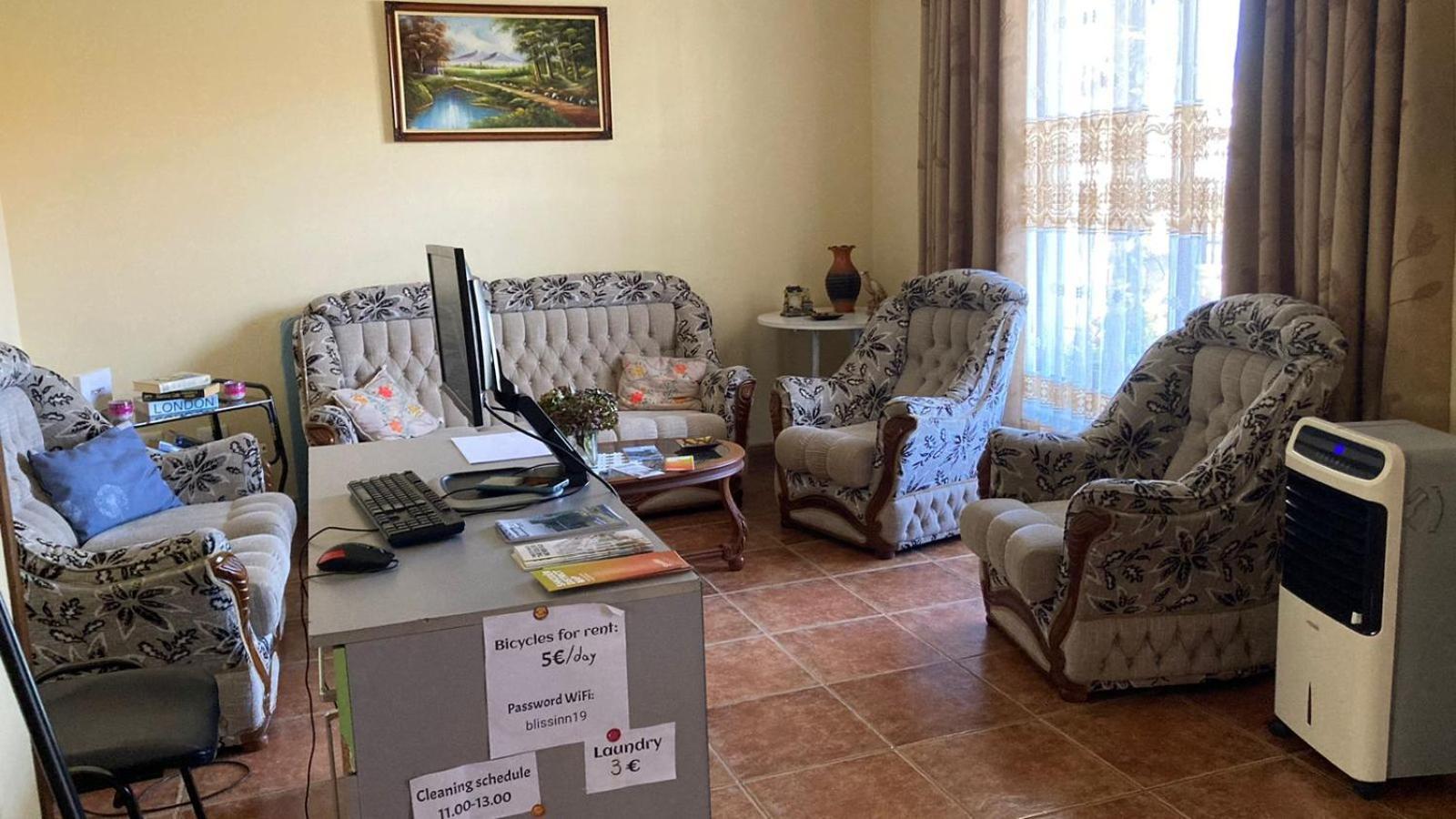 Blissful Hostel Шкодер Екстер'єр фото